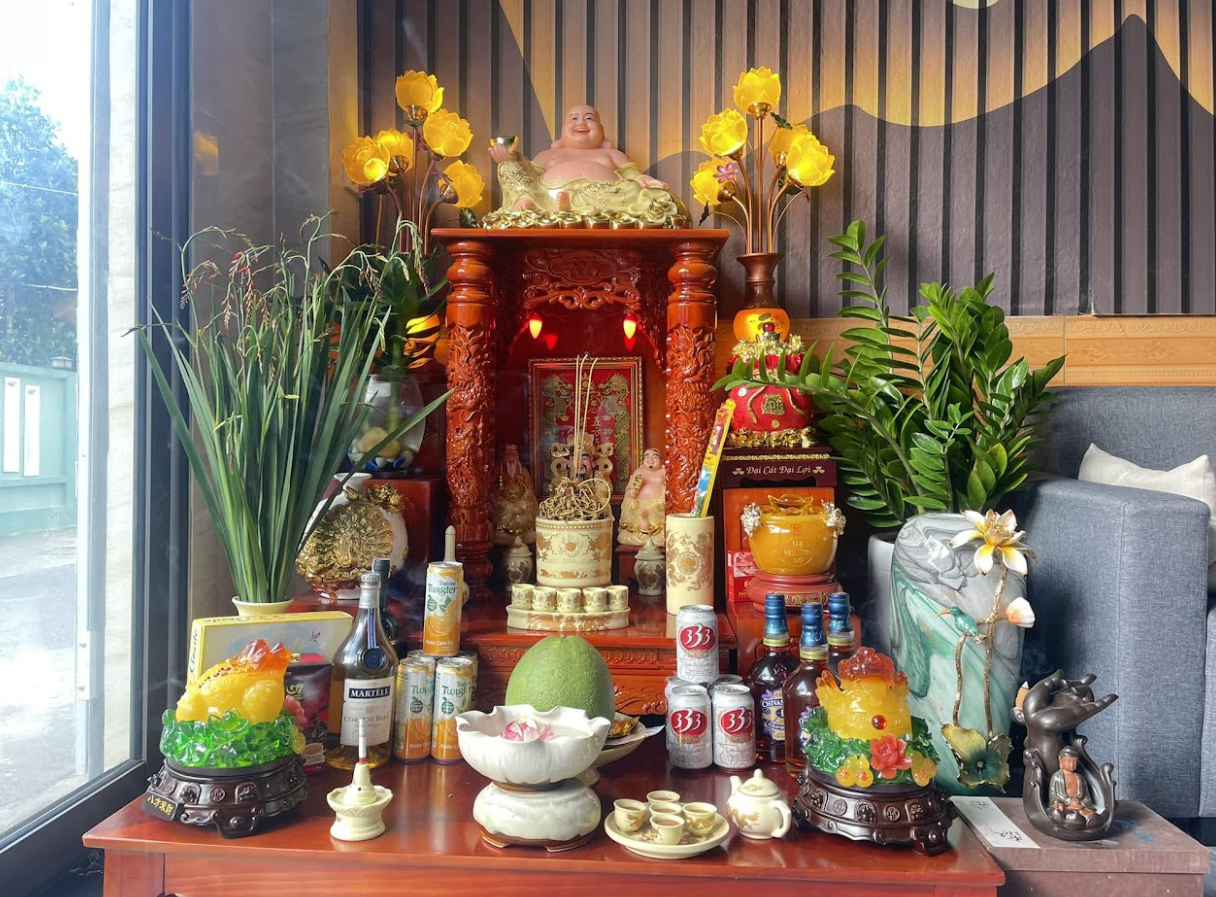 9 Vật Phẩm Trên Ban Thờ Thần Tài Mang Lại Tài Lộc